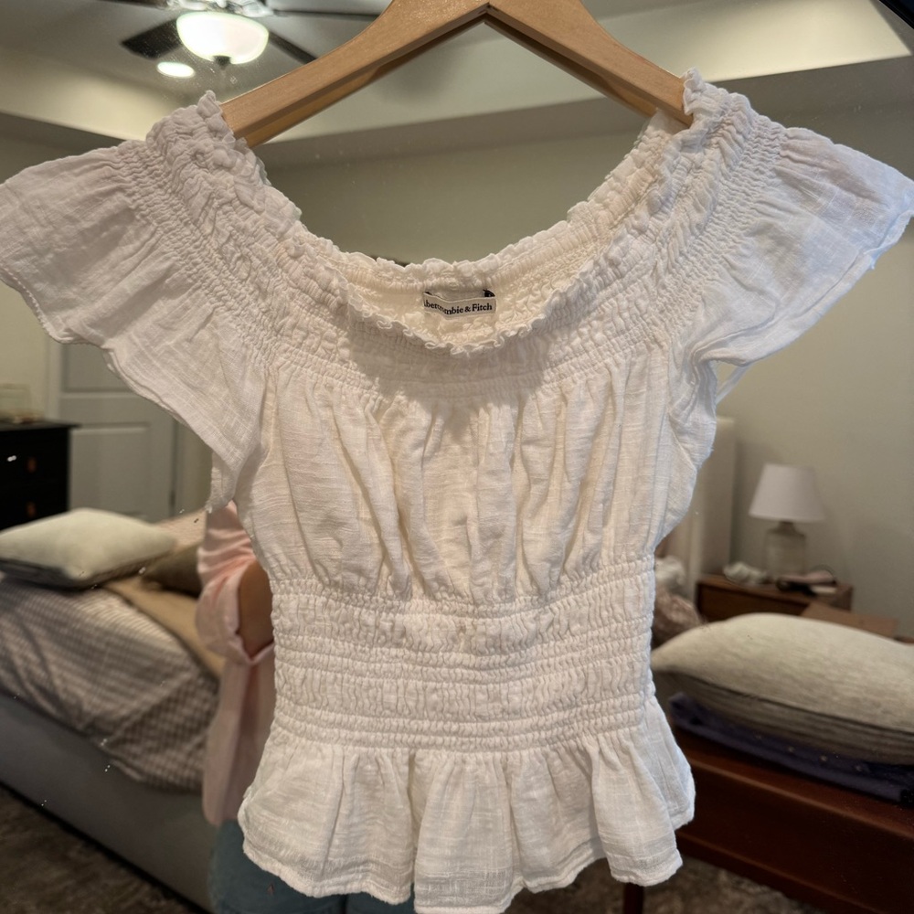 Abercrombie  off the shoulder top
